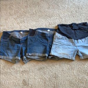 Maternity shorts
